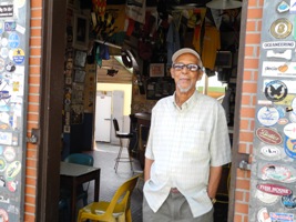 Marius in Le Select Doorway