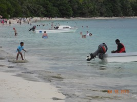 Dravuni Island Beach